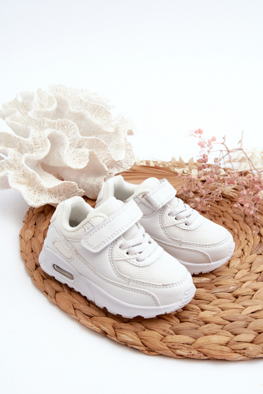 Sneakers modeļa apavi Bērnu apavi ar lipīgām aizdarēm baltas krāsas Krissandra