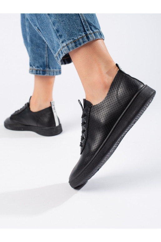 melnas krāsas   kurpes